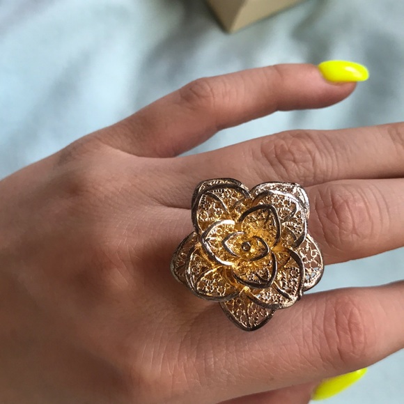 Vintage flower ring - Picture 4 of 7